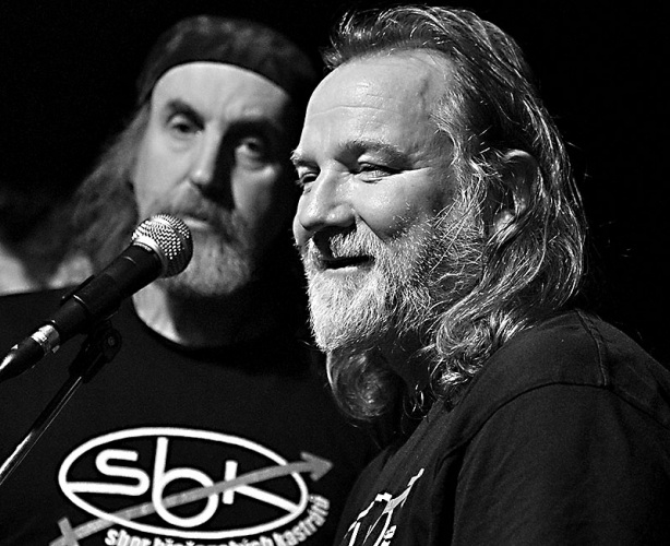 Sbor břežanských kastrátů. Potulný dělník 2015, Brno - RC Brooklyn. Foto Zdenek Vykydal Sbor břežanských kastrátů. Potulný dělník 2015, Brno - RC Brooklyn. Foto Zdenek Vykydal