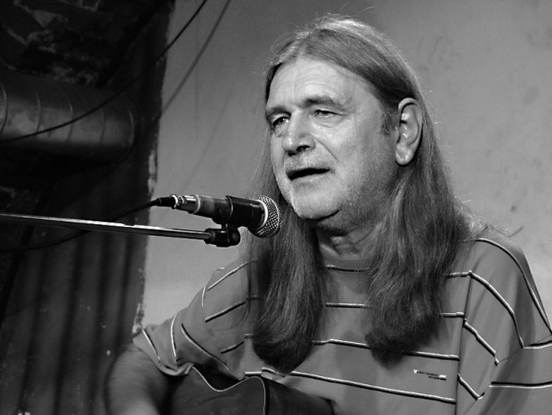 Záviš, Potulný dělník 2014 - festival poesie, Brno, RC Brooklyn 16.-18.11.2014. Foto Jan Drbal Záviš, Potulný dělník 2014 - festival poesie, Brno, RC Brooklyn 16.-18.11.2014. Foto Jan Drbal