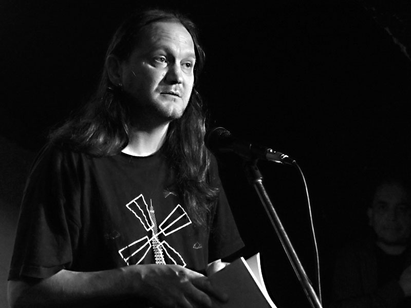 Jakub Chrobák, Potulný dělník 2014 - festival poesie, Brno, RC Brooklyn 16.-18.11.2014. Foto Jan Drbal