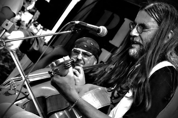 Kolben - Kavlík and Friends s Pepou Klíčem, křest CD Žití strůjce. Festival Napříč, Skalákův mlýn, srpen 2016. Foto Maryen