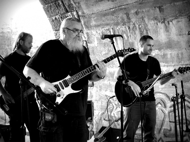 NicmMoc Kvintet, kravál, kakofonie a ozvuky let šedesátých, Krákor 2013, foto © Andrej Čulák